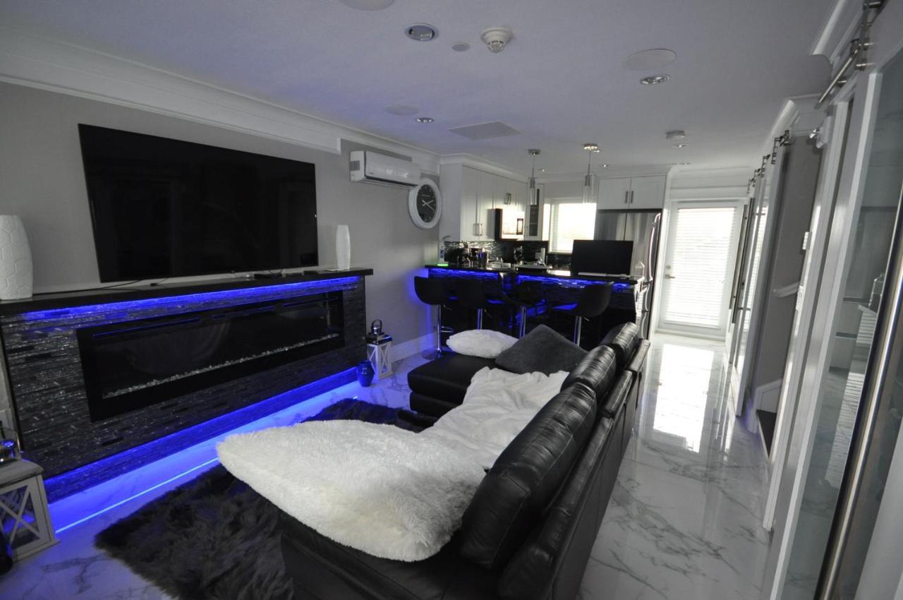 דירות וונקובר Beautiful Bright 3 Bed Townhouse מראה חיצוני תמונה