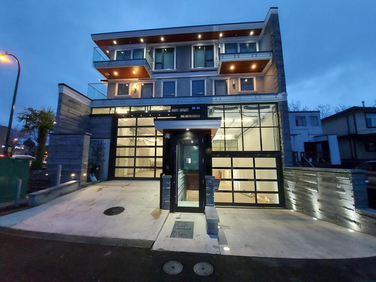 דירות וונקובר Beautiful Bright 3 Bed Townhouse מראה חיצוני תמונה