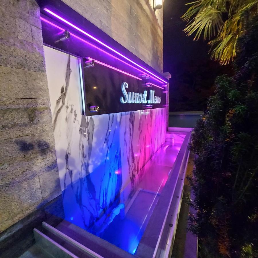 דירות וונקובר Beautiful Bright 3 Bed Townhouse מראה חיצוני תמונה