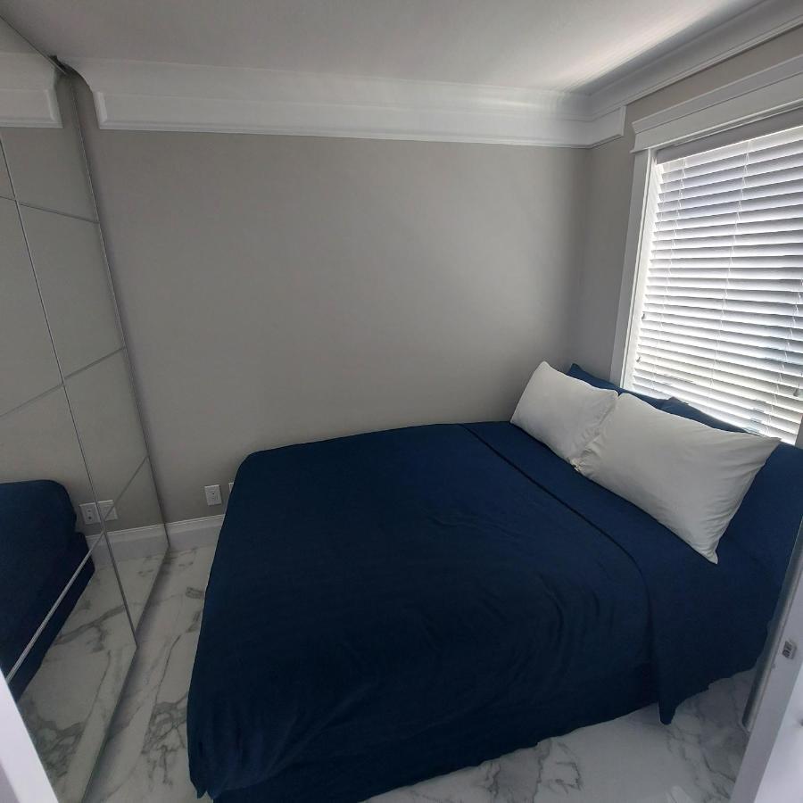 דירות וונקובר Beautiful Bright 3 Bed Townhouse מראה חיצוני תמונה